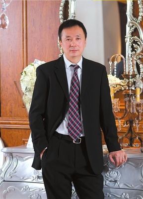 王箏丈夫李泰巖 網(wǎng)絡(luò)文化產(chǎn)業(yè)領(lǐng)航者，個人履歷揭秘